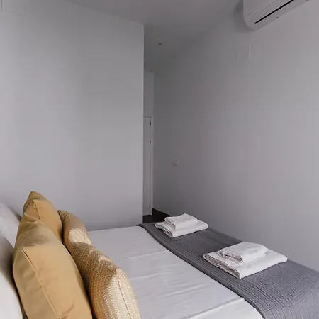 Апартаменты Quiet Terrace In Triana Close To The River *