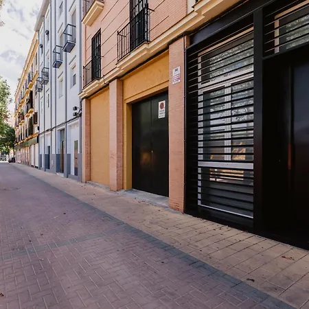 Апартаменты Quiet Terrace In Triana Close To The River Севилья