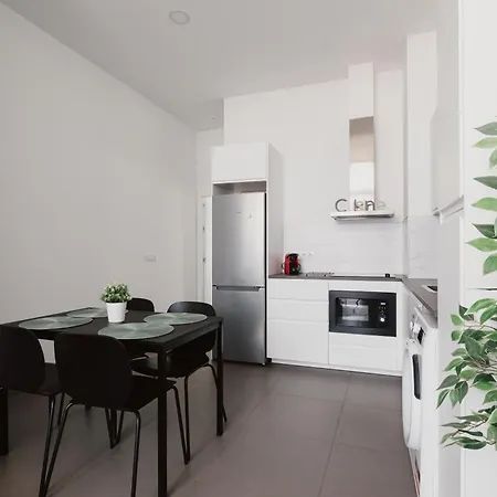 Quiet Terrace In Triana Close To The River Апартаменты
